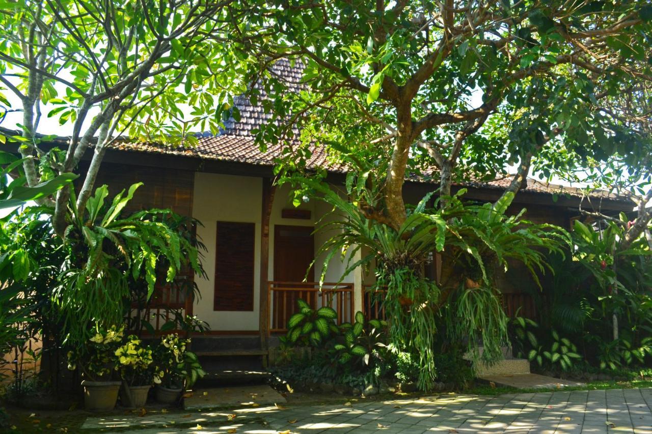 Joglo Villa Bali Penatih Esterno foto
