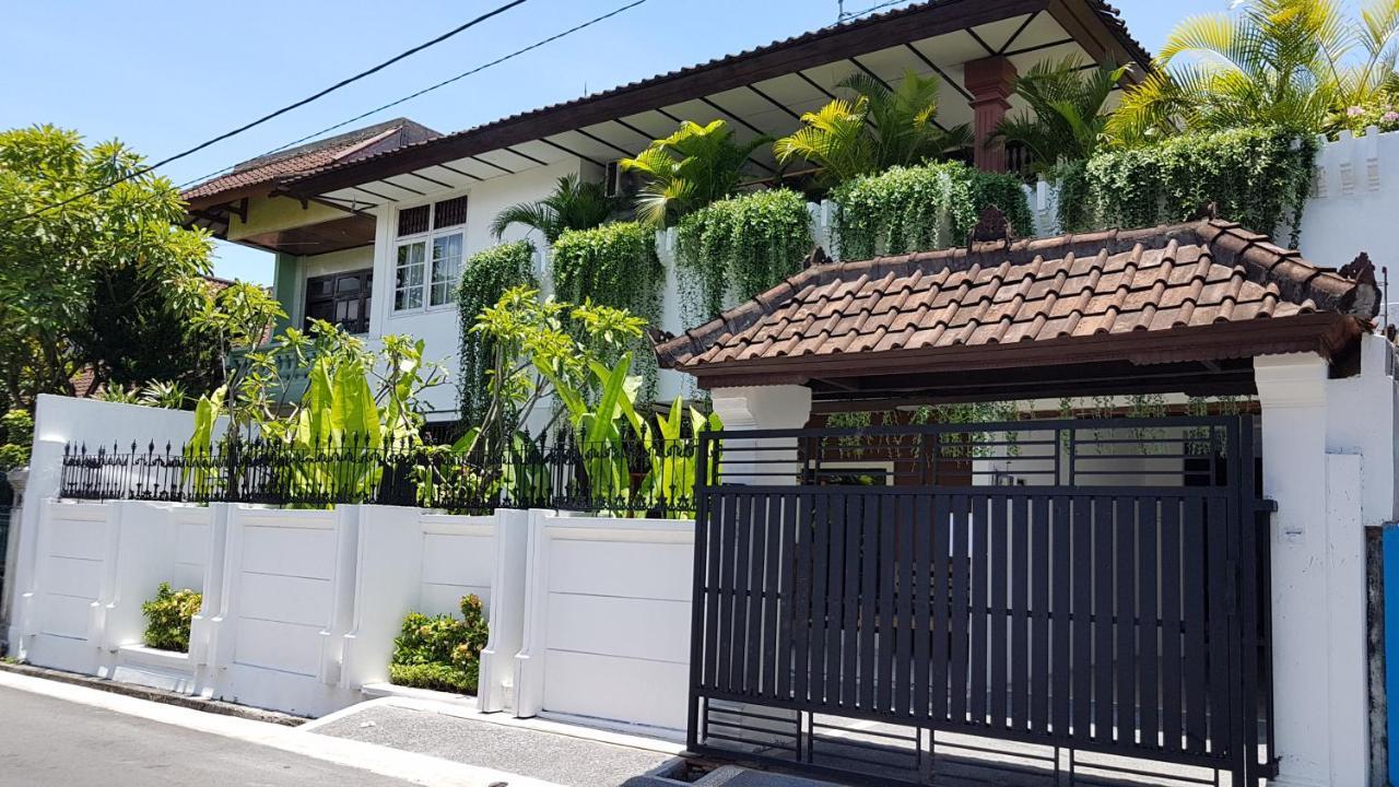 Joglo Villa Bali Penatih Esterno foto